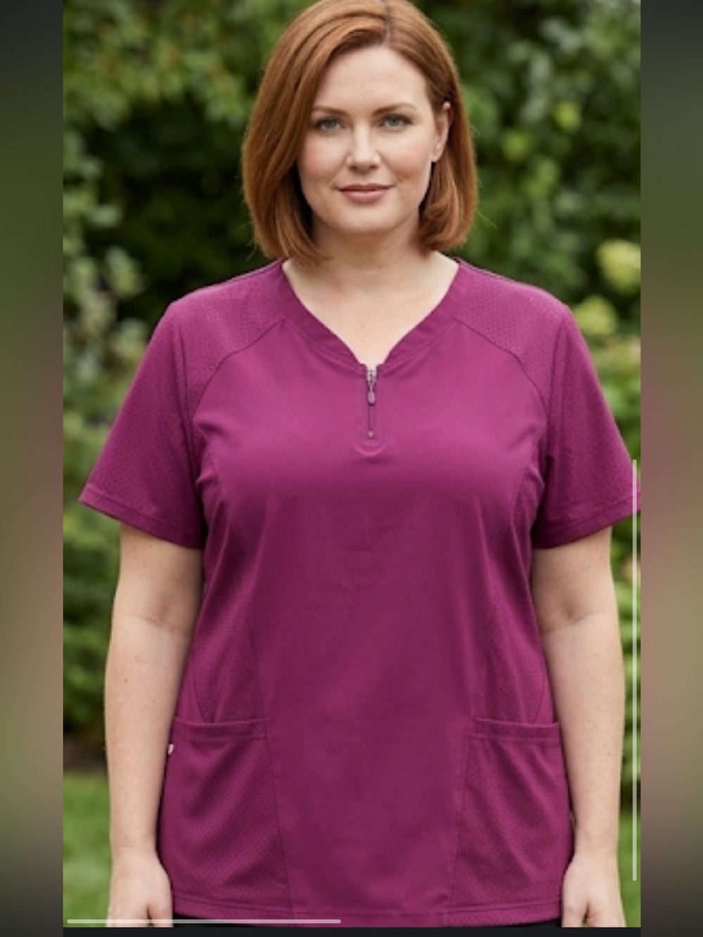 Short-Sleeve scrub Top in Deep Berry xl